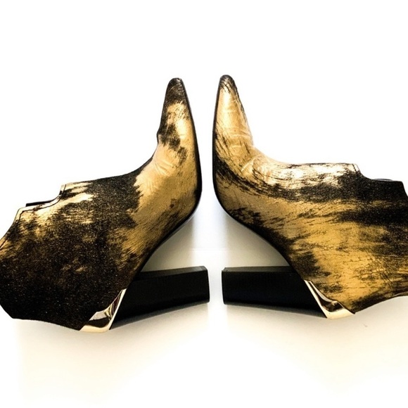 Sigerson Morrison Gold / Black Western
Short Boot 8.5 - Picture 8 of 15